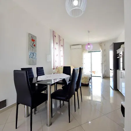 公寓 Katarina 5 By Interhome *