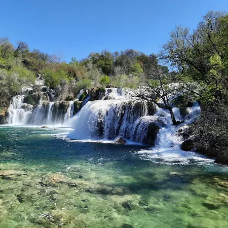 Katarina 5 By Interhome * 布罗达里卡