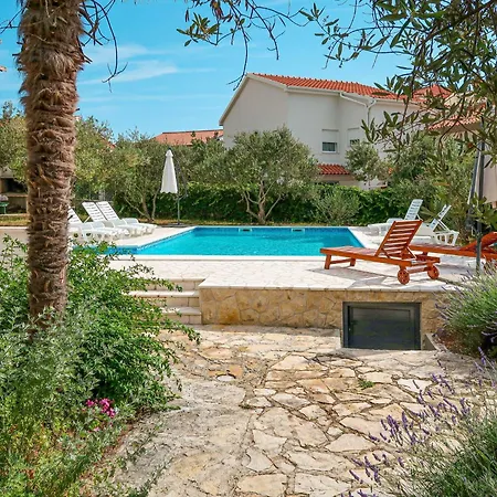 Katarina 5 By Interhome