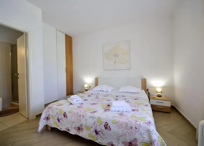 Katarina 5 By Interhome Apartman