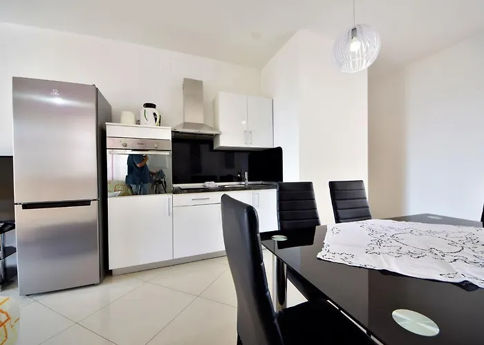 Katarina 5 By Interhome